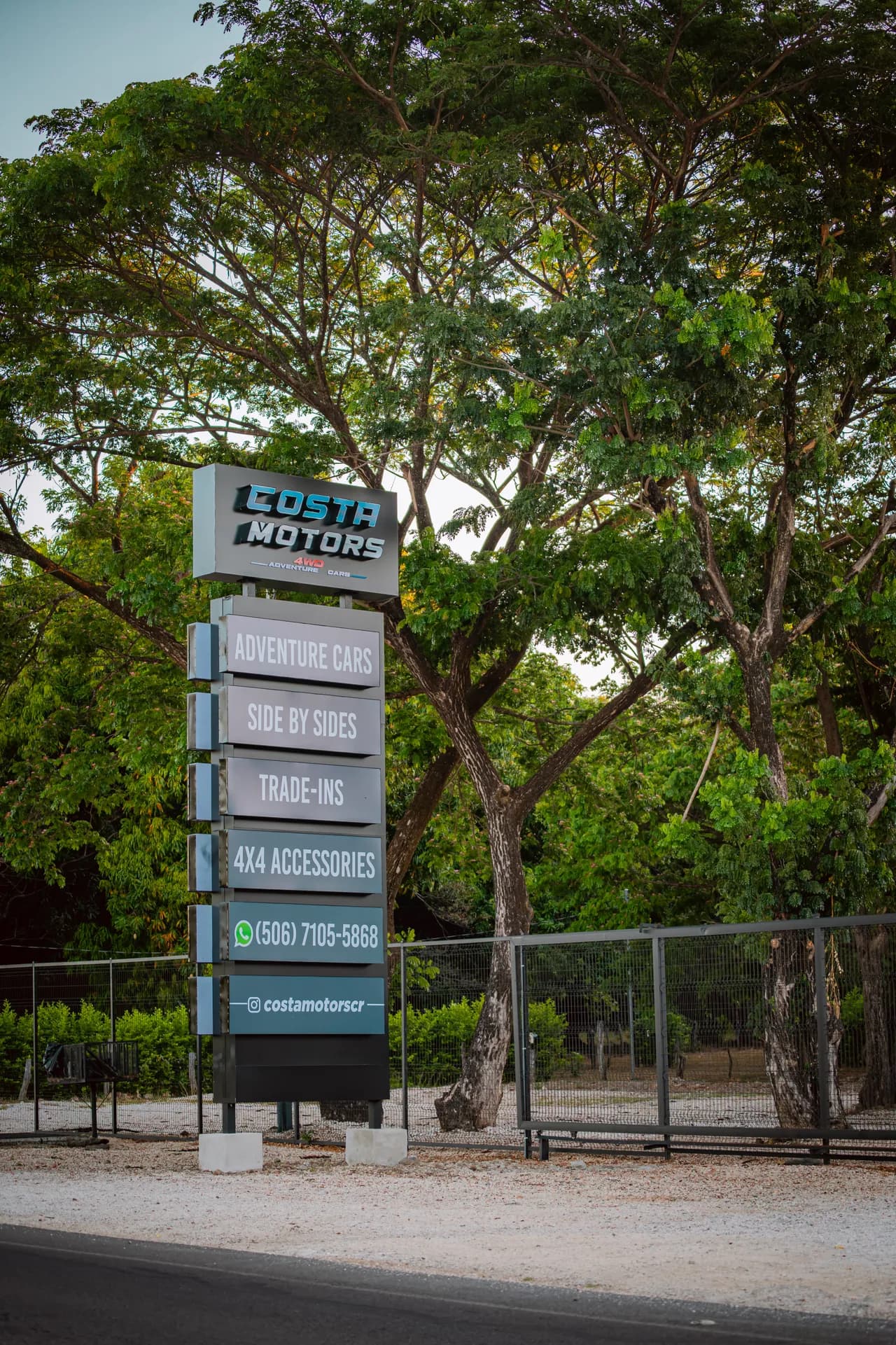 Taller de Costa Motors en Santa Cruz