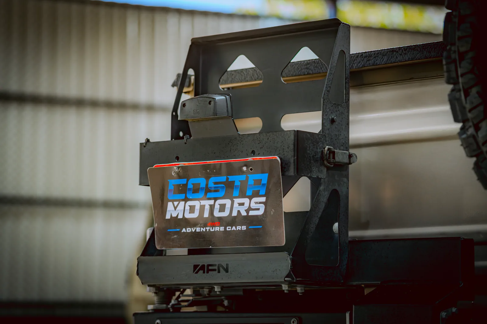 Jerry can mount