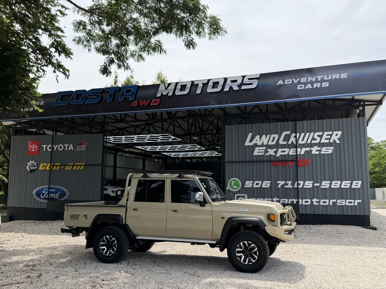 Toyota Land Cruiser 79 2.8 Automatic 2024