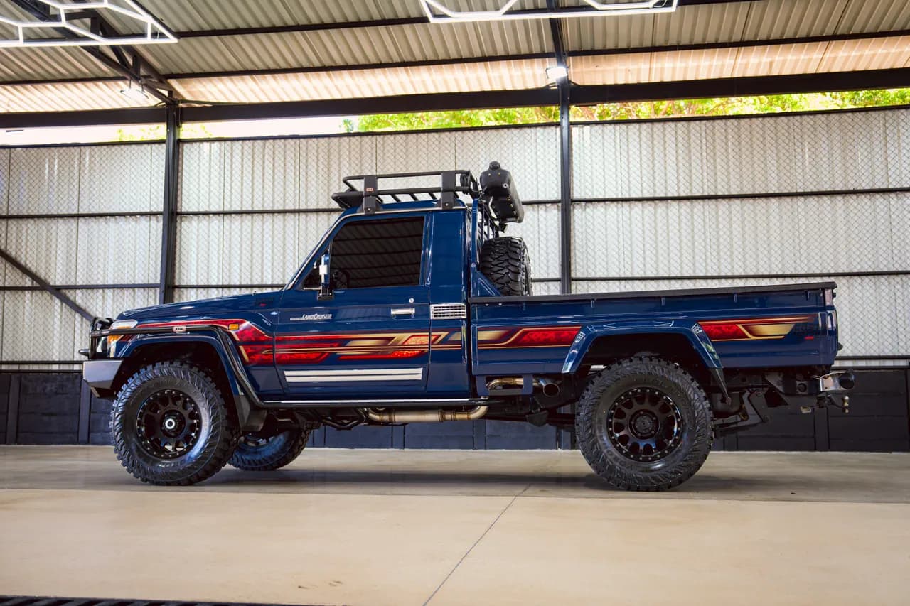 Toyota Land Cruiser 79 Single Cab V8